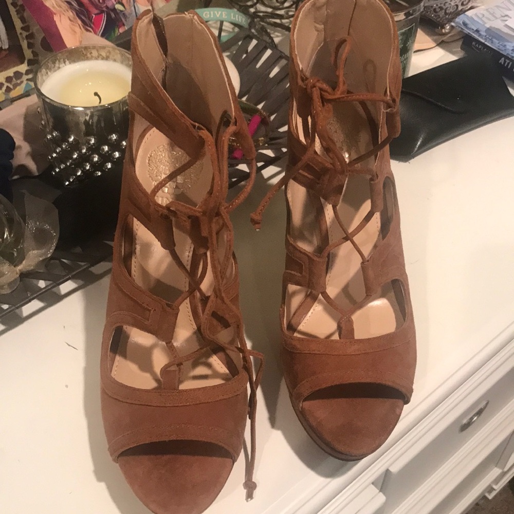 Vince camuto brown chunky heel size 7.5 brand new!